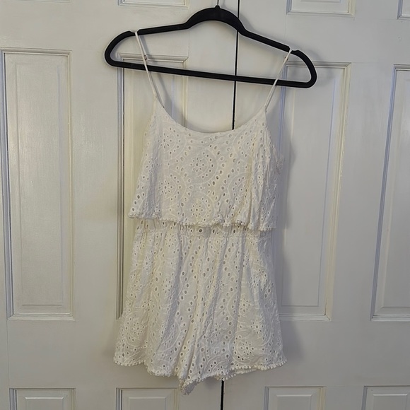 L. A. Hearts White eyelet romper - Picture 1 of 3